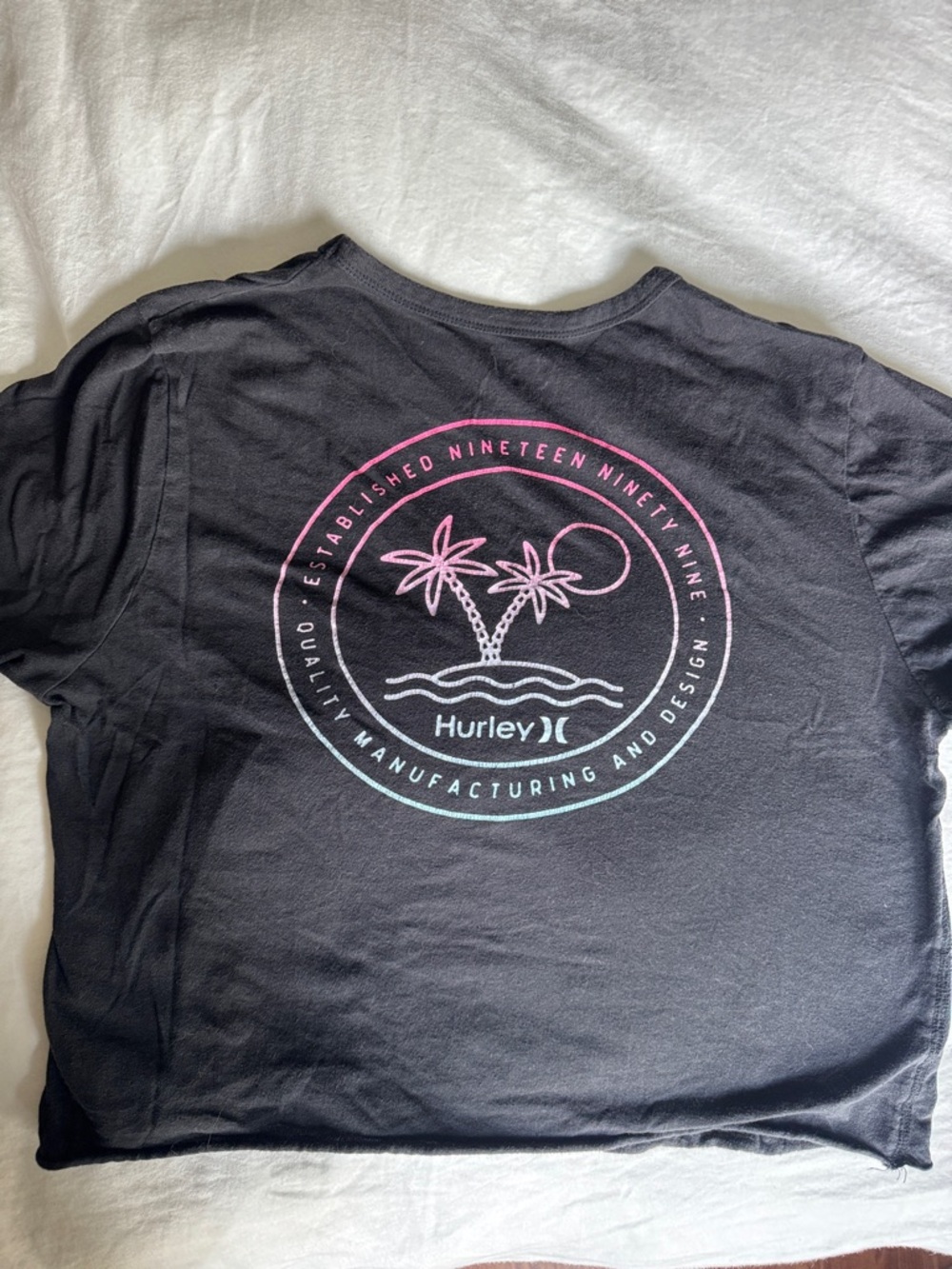 Hurley Black Crop T‑Shirt with Pink-to-Teal Palm Circle Graphic